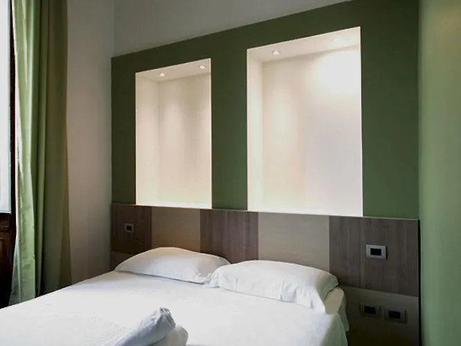 Del Duomo 4*