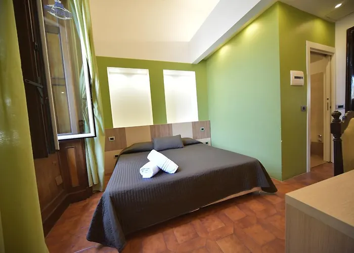 Del Duomo 4*