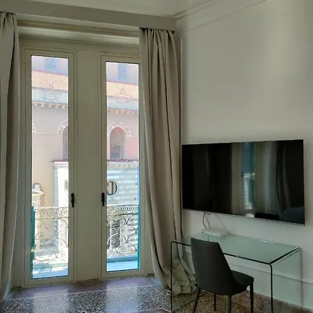 فندق مبيت وإفطار Del Duomo مسينا