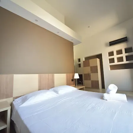 Del Duomo فندق مبيت وإفطار 4*