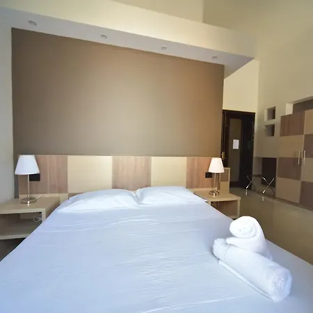 فندق مبيت وإفطار Del Duomo مسينا